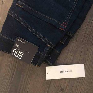 BDG High-rise cut off ankle Jeans